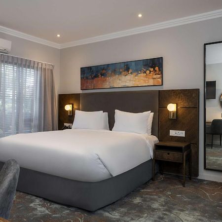 Radisson Hotel And Convention Centre Or Tambo Airport جوهانسبورغ المظهر الخارجي الصورة