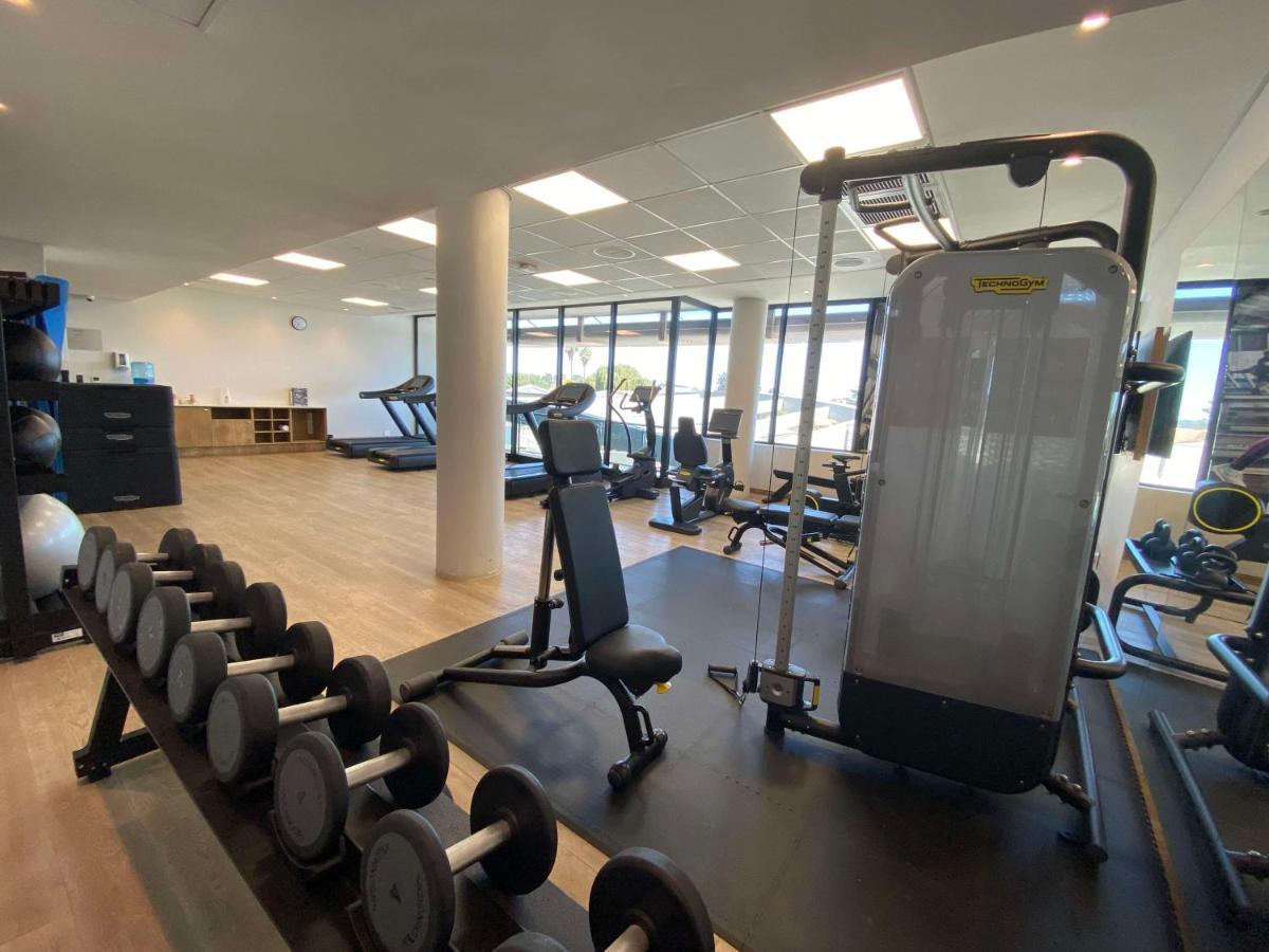 Radisson Hotel And Convention Centre Or Tambo Airport جوهانسبورغ المظهر الخارجي الصورة