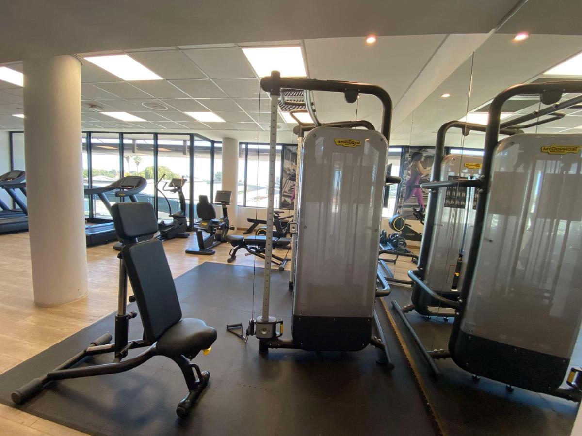 Radisson Hotel And Convention Centre Or Tambo Airport جوهانسبورغ المظهر الخارجي الصورة